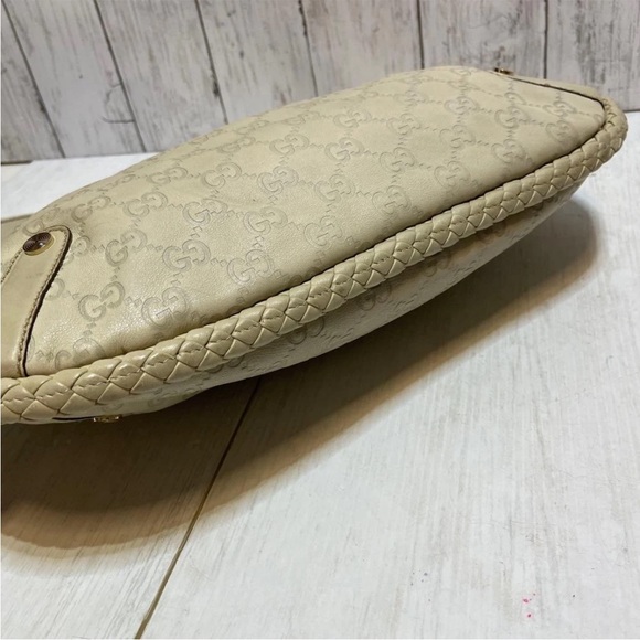 Gucci Gold-Tone Beige Shoulder Bag - Picture 8 of 16